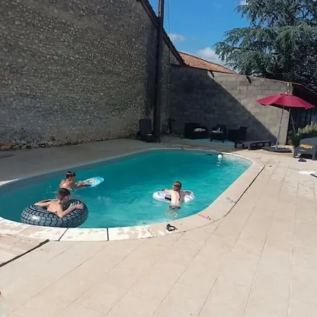 بيت للعطل Familial A *