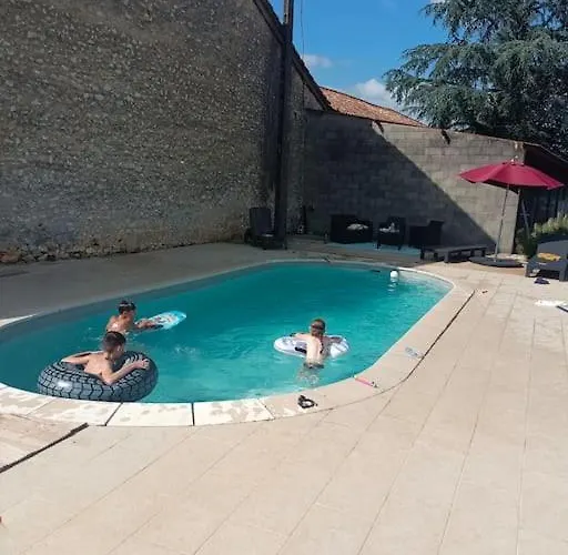 Hébergement de vacances Familial à *